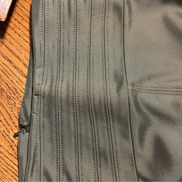 Vintage GUCCI khaki pencil skirt size 40 - Picture 12 of 12